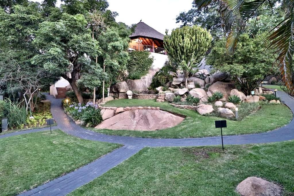 La Roca Guest House Mbombela Exterior foto